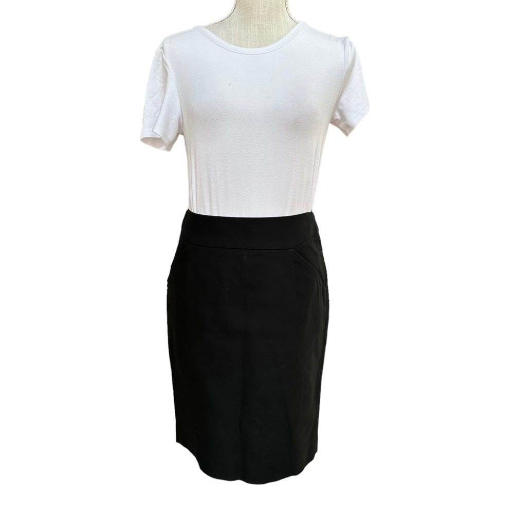 J. Crew The Pencil Skirt in Black Size: 2